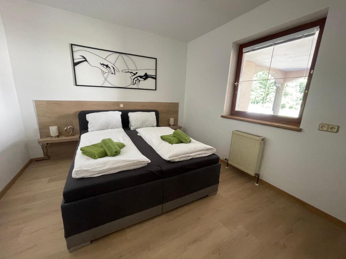 Apartamento Haus Zum Glueck Reifnitz Exterior foto